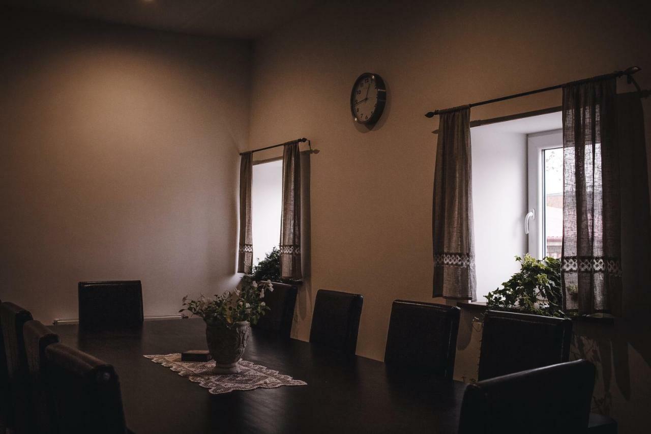 Ventspils Centra Apartamenti Ngoại thất bức ảnh